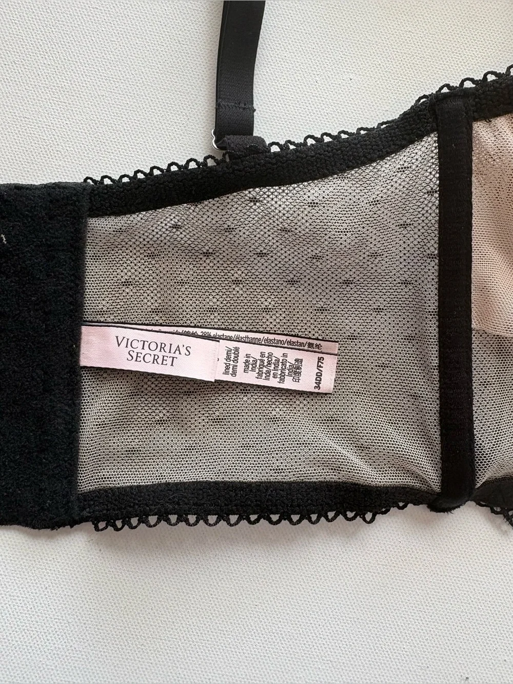 Victoria's Secret Black Lace Lined Demi Underwire Bra Size 34DD